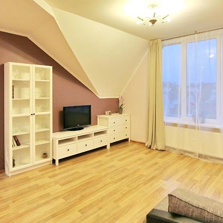 Apartments By The Lake With Fireplace تراكي المظهر الخارجي الصورة