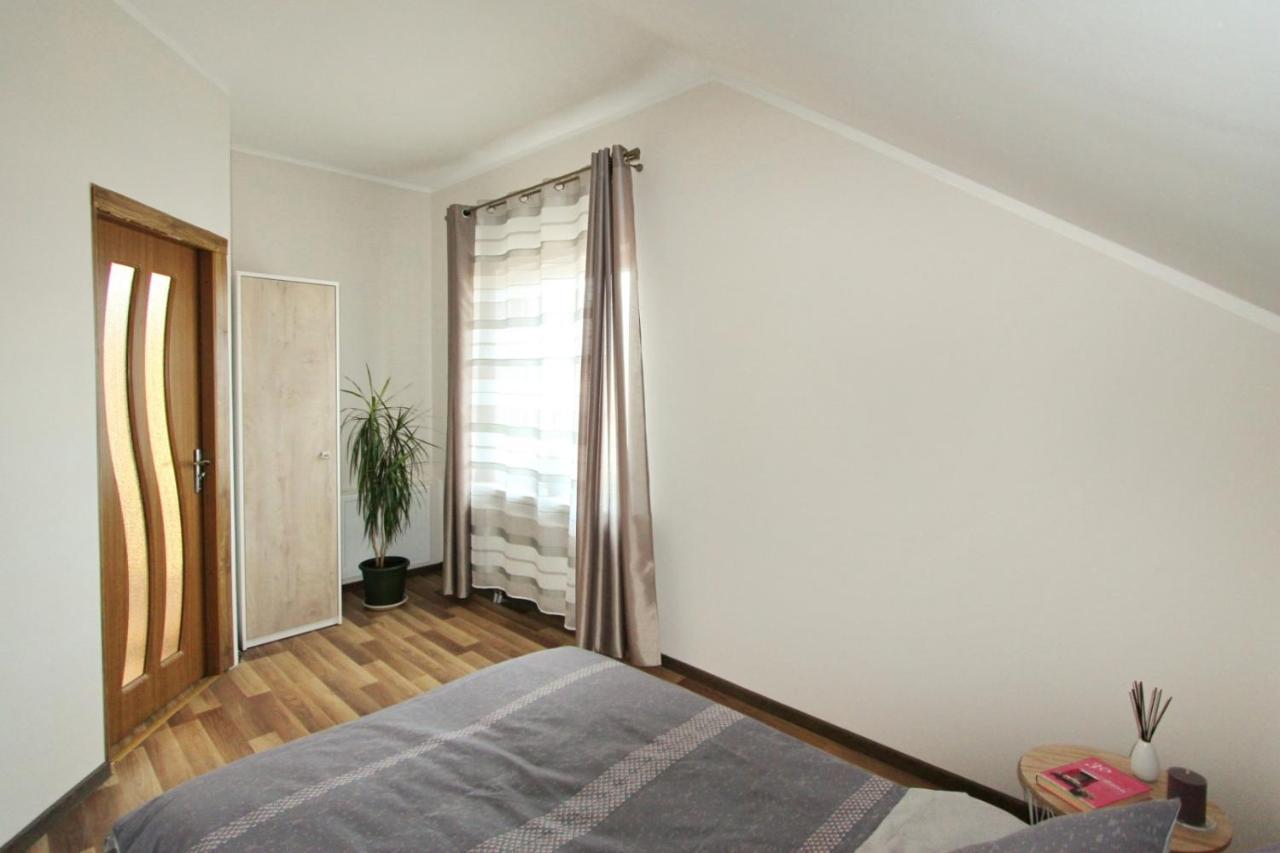 Apartments By The Lake With Fireplace تراكي المظهر الخارجي الصورة