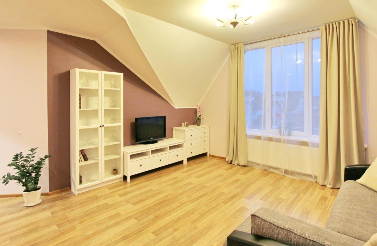 Apartments By The Lake With Fireplace تراكي المظهر الخارجي الصورة